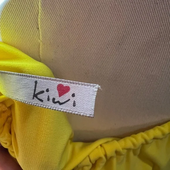 KIWI| WOMENS YELLOW COLD SHOLDER TIE LOOSE FITTING SHORT SLEEVE BLOUSE LARGE - Picture 6 of 6